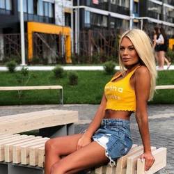 Шлюха Юля 2476